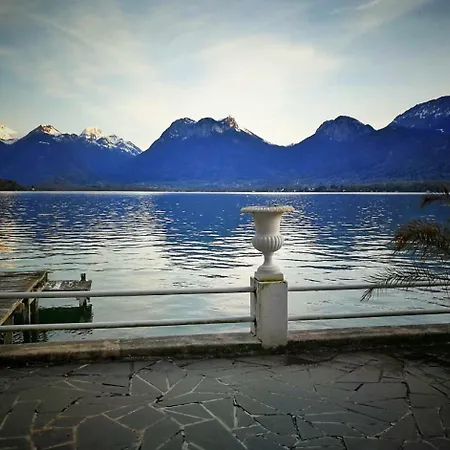 La Musardiere : Lac Et Montagnes Talloires
